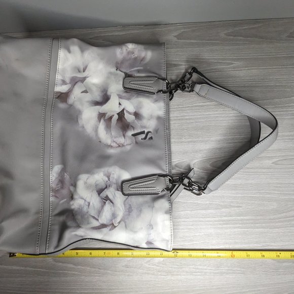 Simply Vera Vera Wang Gray & White Catherine Tote - Picture 10 of 14